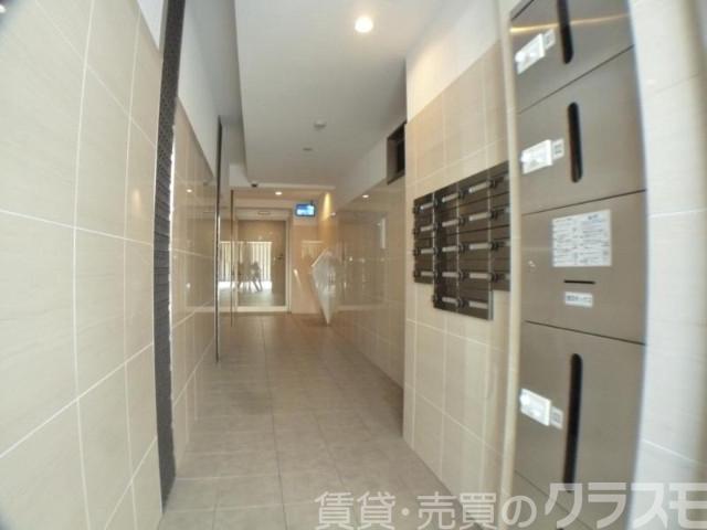 30/30 エントランス