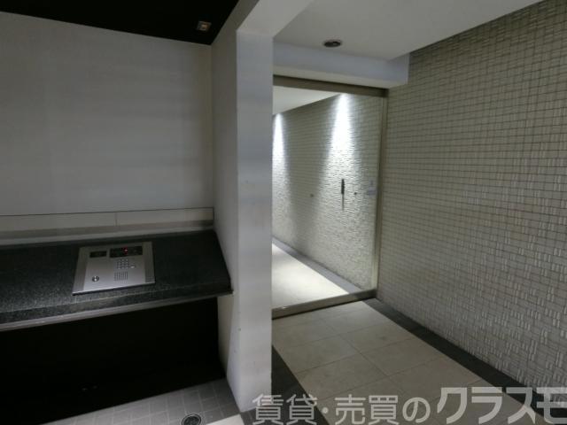 2/4 エントランス