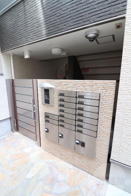 22/30 エントランス