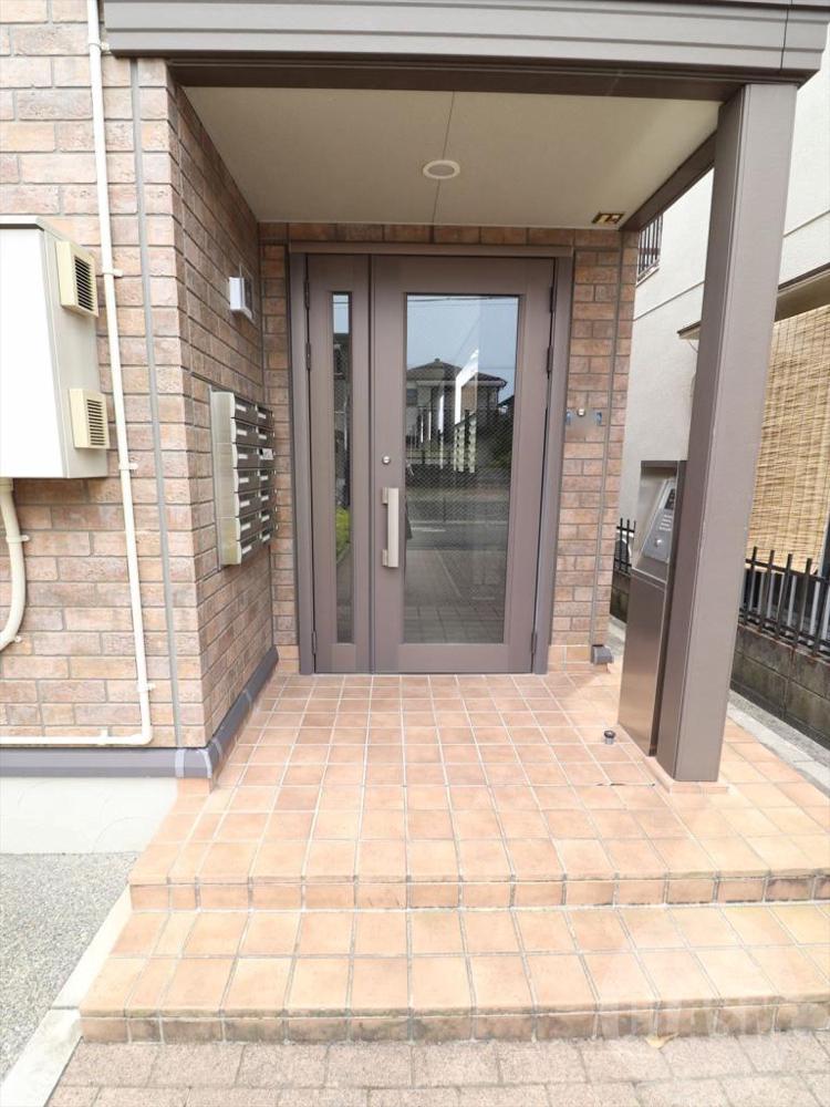 22/30 エントランス