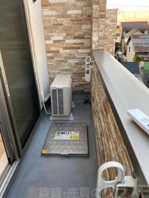 16/23 バルコニー