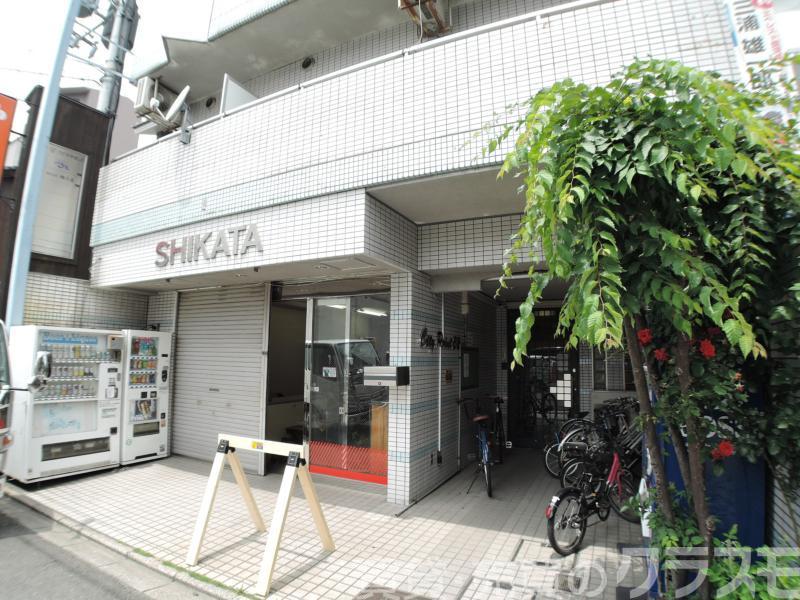 2/3 エントランス