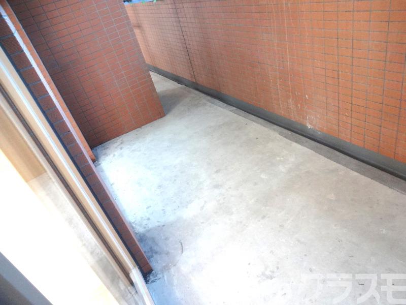 19/27 バルコニー