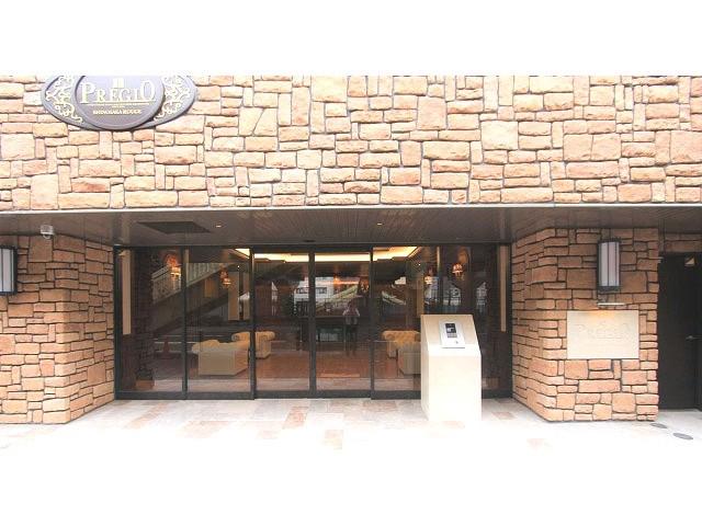 22/28 エントランス