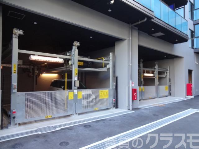 28/30 駐車場