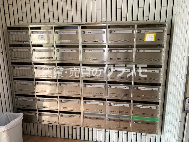 14/25 エントランス