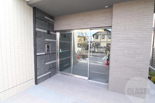 22/29 エントランス