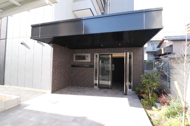 22/30 エントランス