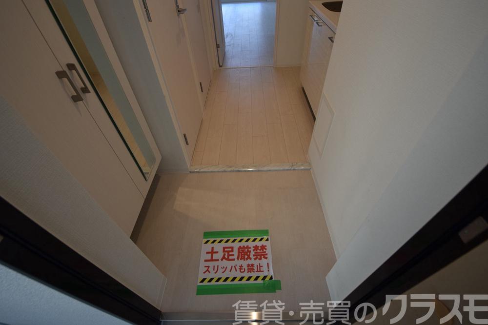 18/30 玄関