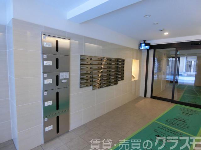 28/30 エントランス