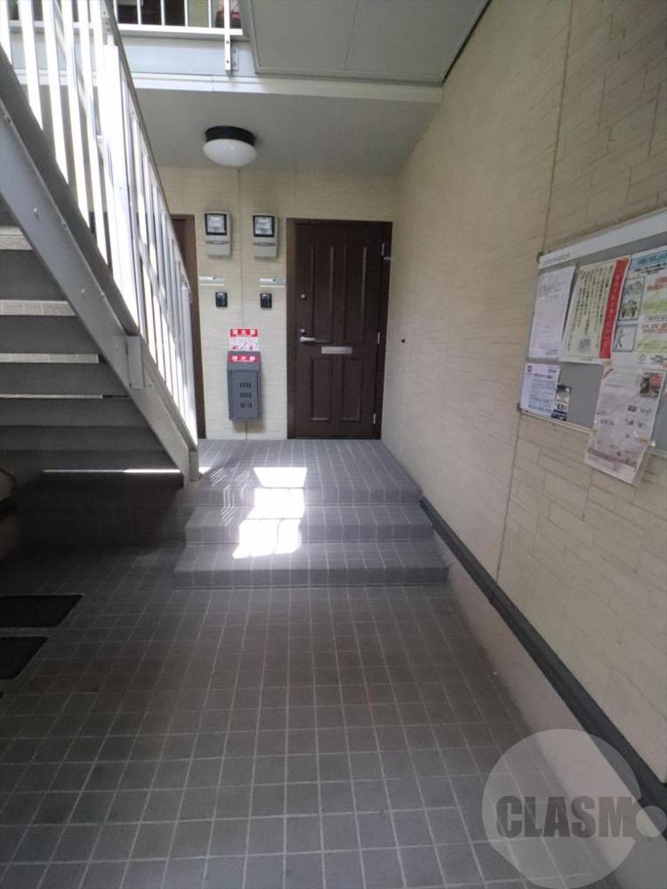 22/30 エントランス