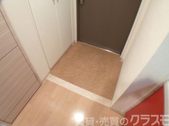 16/30 玄関