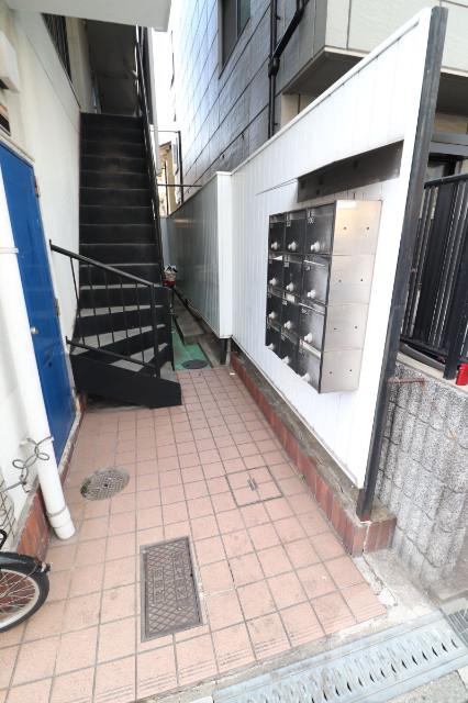 22/29 エントランス