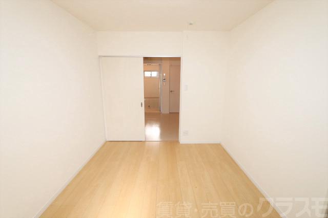 13/16 エントランス