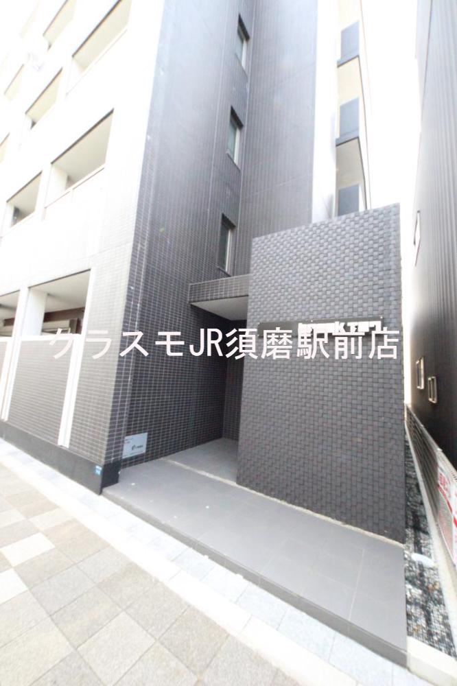 25/30 エントランス