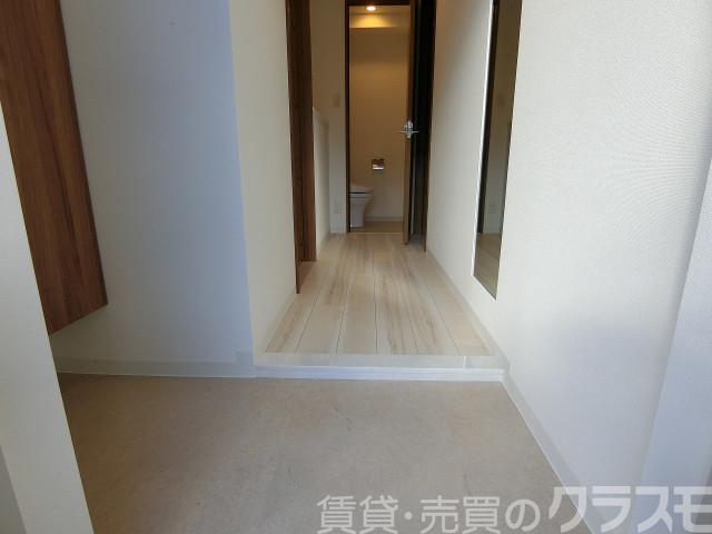 19/30 玄関
