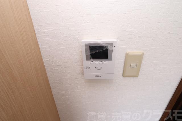 15/18 エントランス