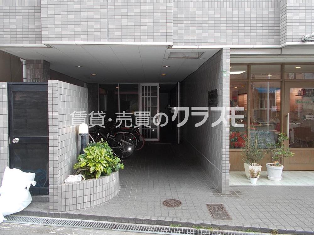 13/24 エントランス