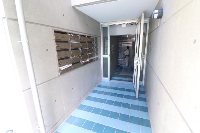 22/29 エントランス