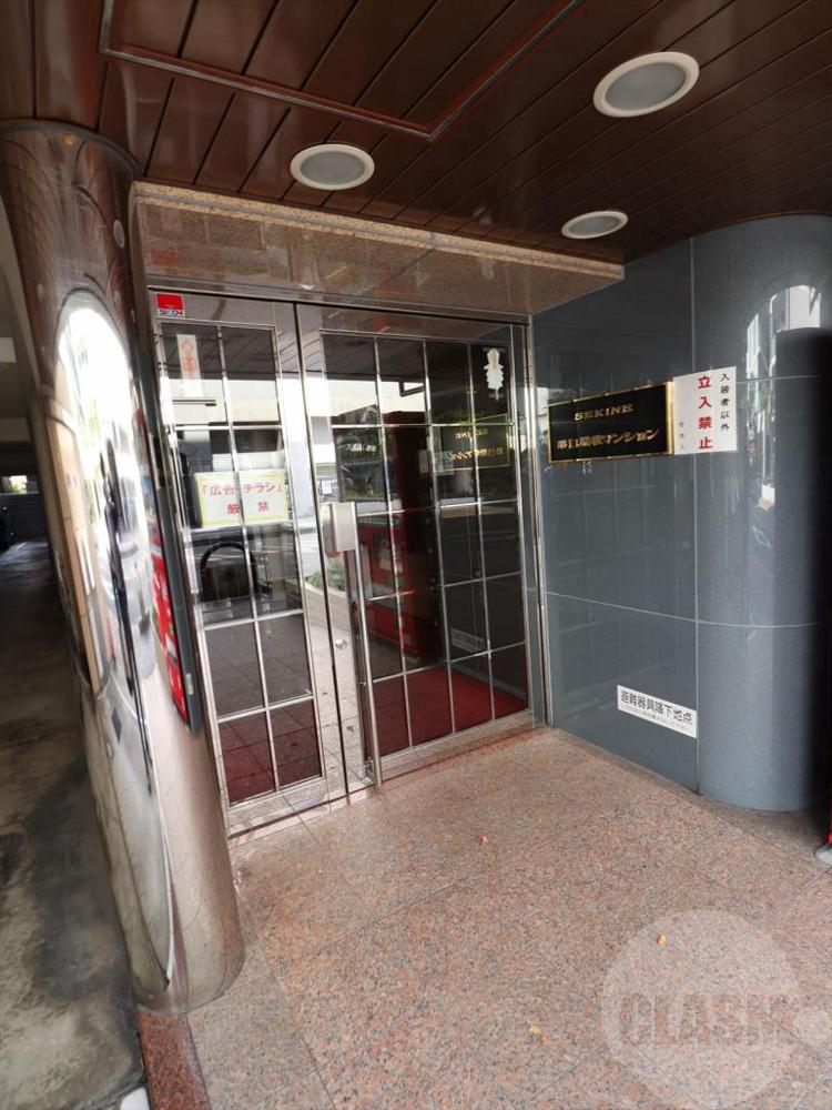 22/29 エントランス