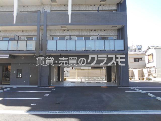 17/30 駐車場