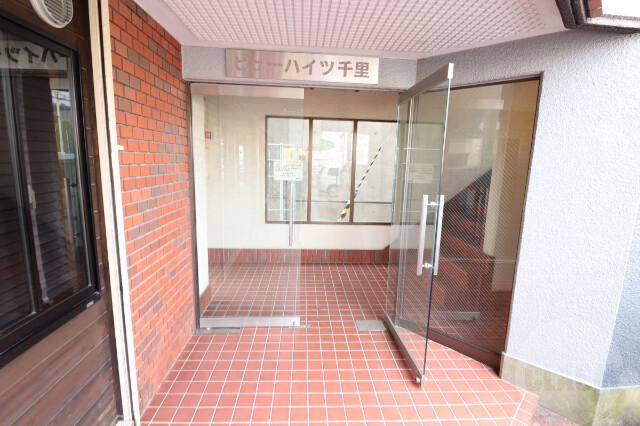 22/30 エントランス