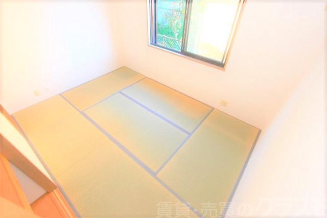 27/28 エントランス