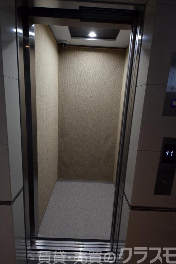 29/30 エントランス