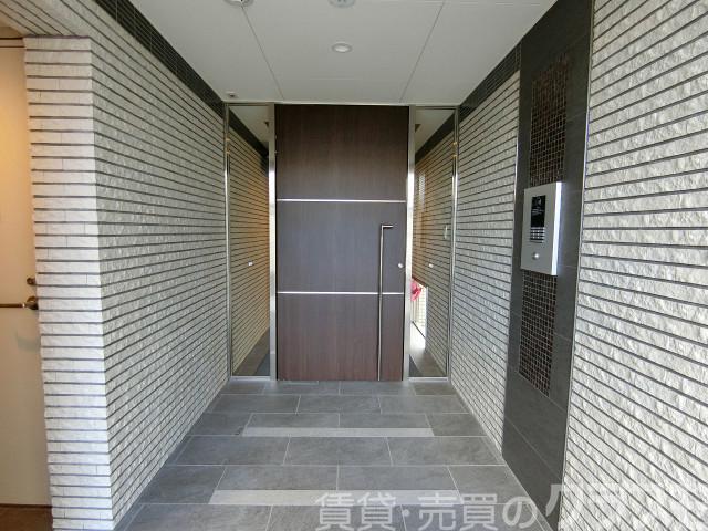 30/30 エントランス