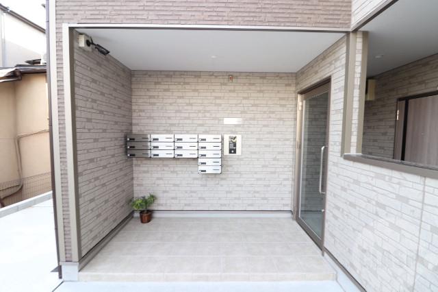 22/29 エントランス