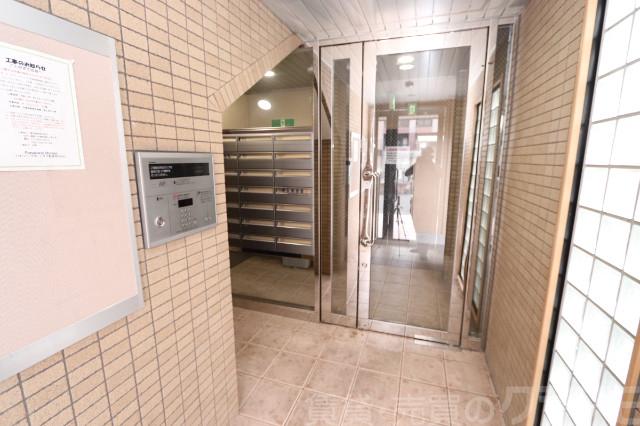 15/16 エントランス