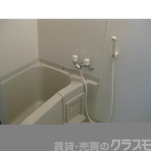 21/30 浴室