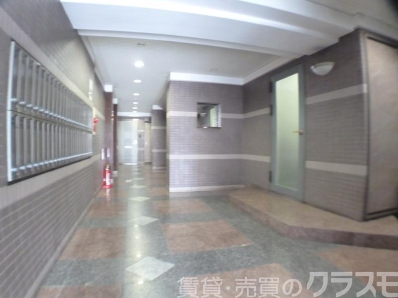 2/4 エントランス