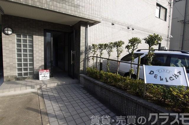 30/30 エントランス