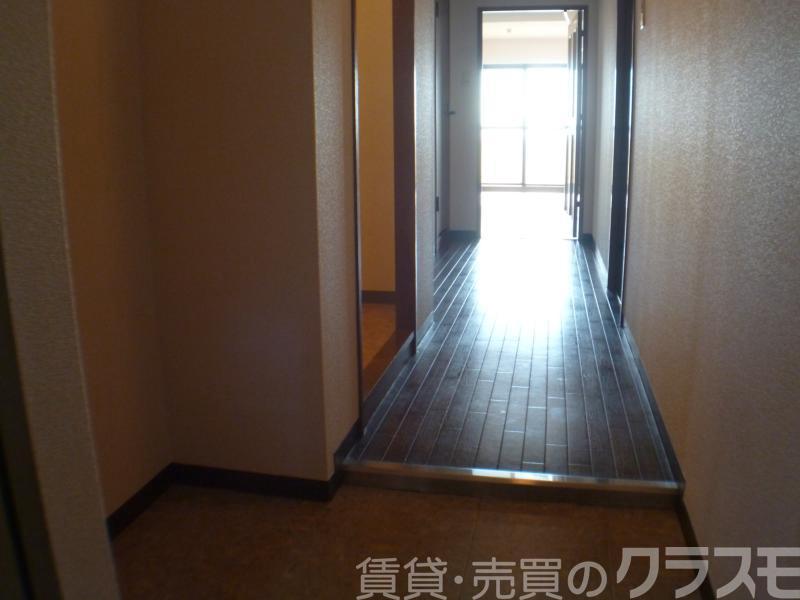 16/30 玄関