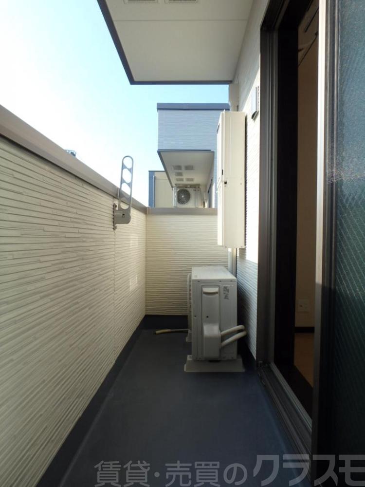 13/20 バルコニー