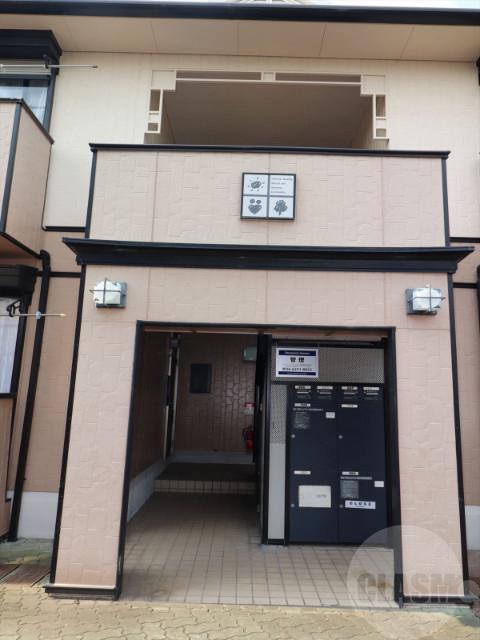 22/30 エントランス