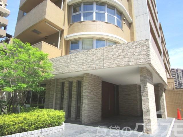 21/27 エントランス