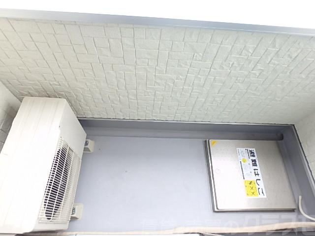 13/19 バルコニー