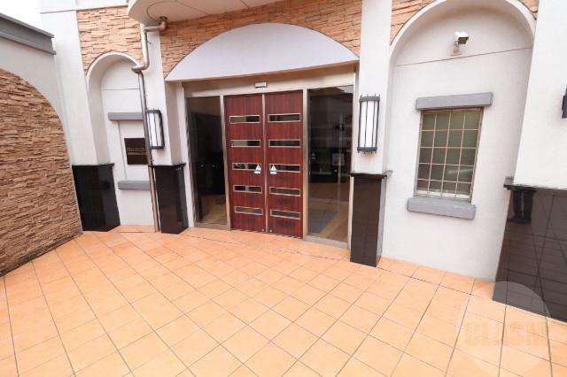 22/30 エントランス