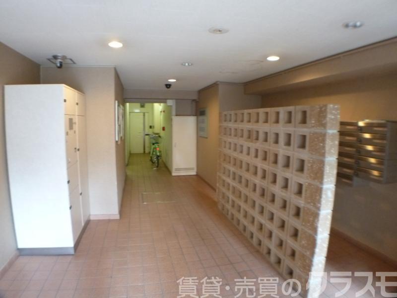 2/4 エントランス