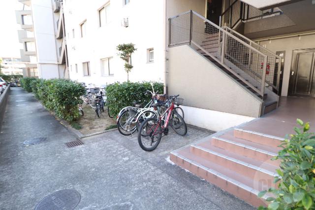 20/28 エントランス