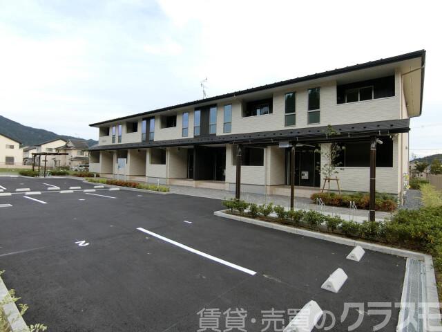 28/30 エントランス