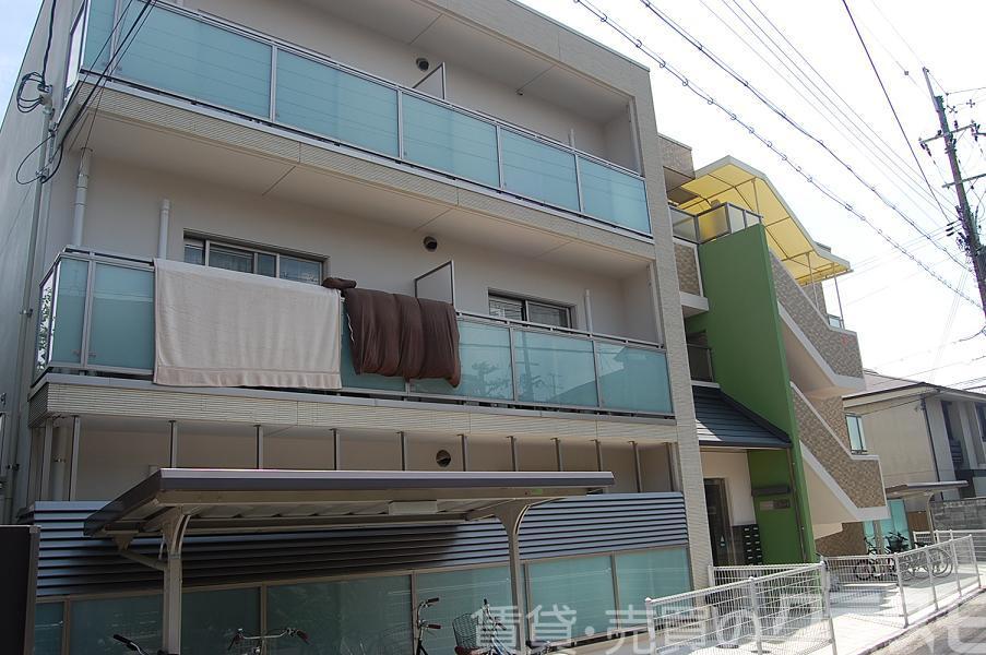 2/2 エントランス