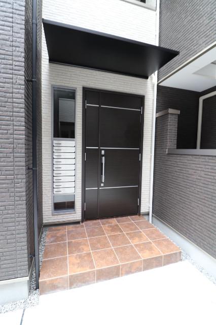 22/30 エントランス