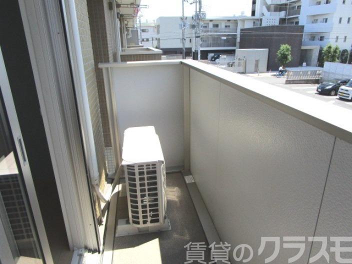 16/26 バルコニー