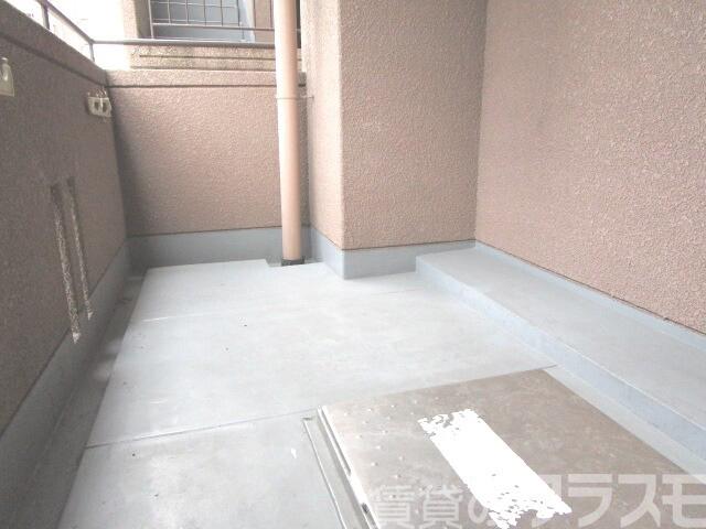 16/27 バルコニー