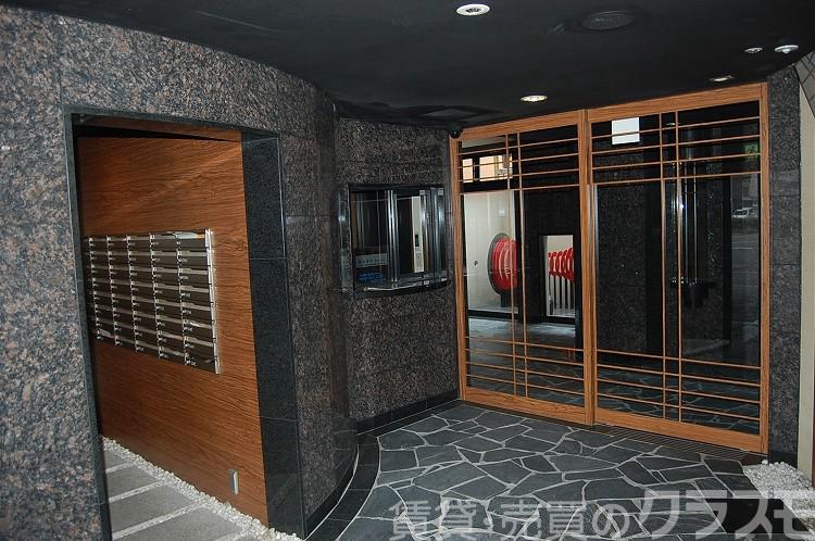 29/30 エントランス