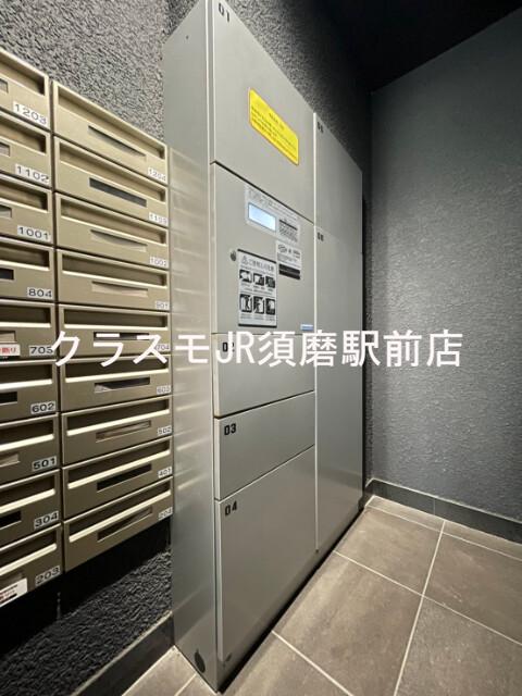 28/30 エントランス