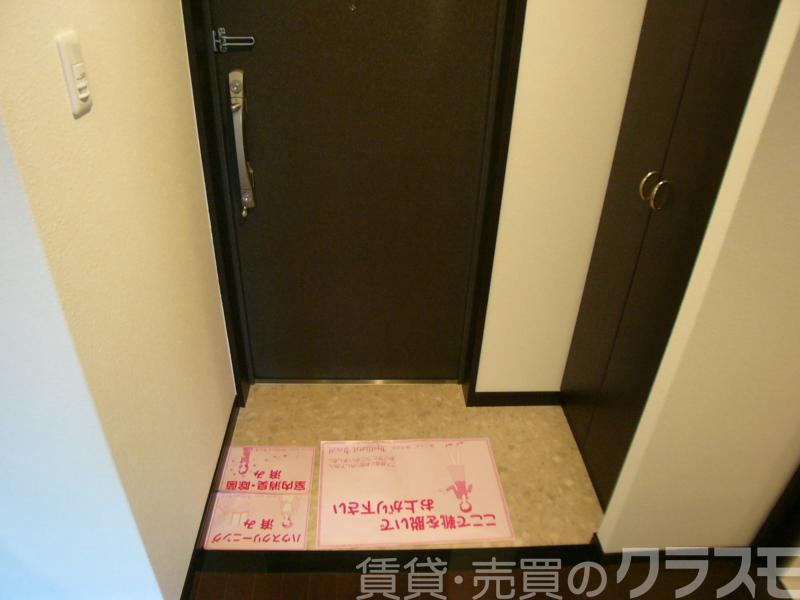 16/30 玄関